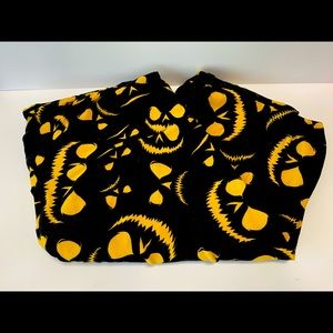 Halloween LuLaRoe Leggings size TC gently used
